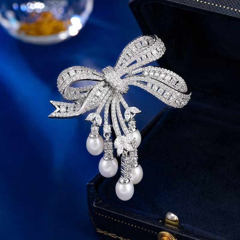 Xiaoxiangfeng bow corsage jewelry luxury high-end freshwater pearl buckle temperament versatile coat coat brooch
