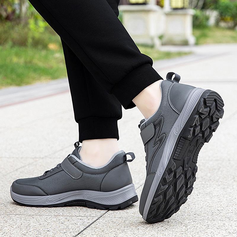 Walking shoes autumn new Chinese mother shoes Velcro sneakers climbing sole sneakers women