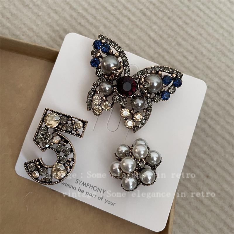 Vintage Distressed Brooch Set: Coco Style Corsage Pin Collection