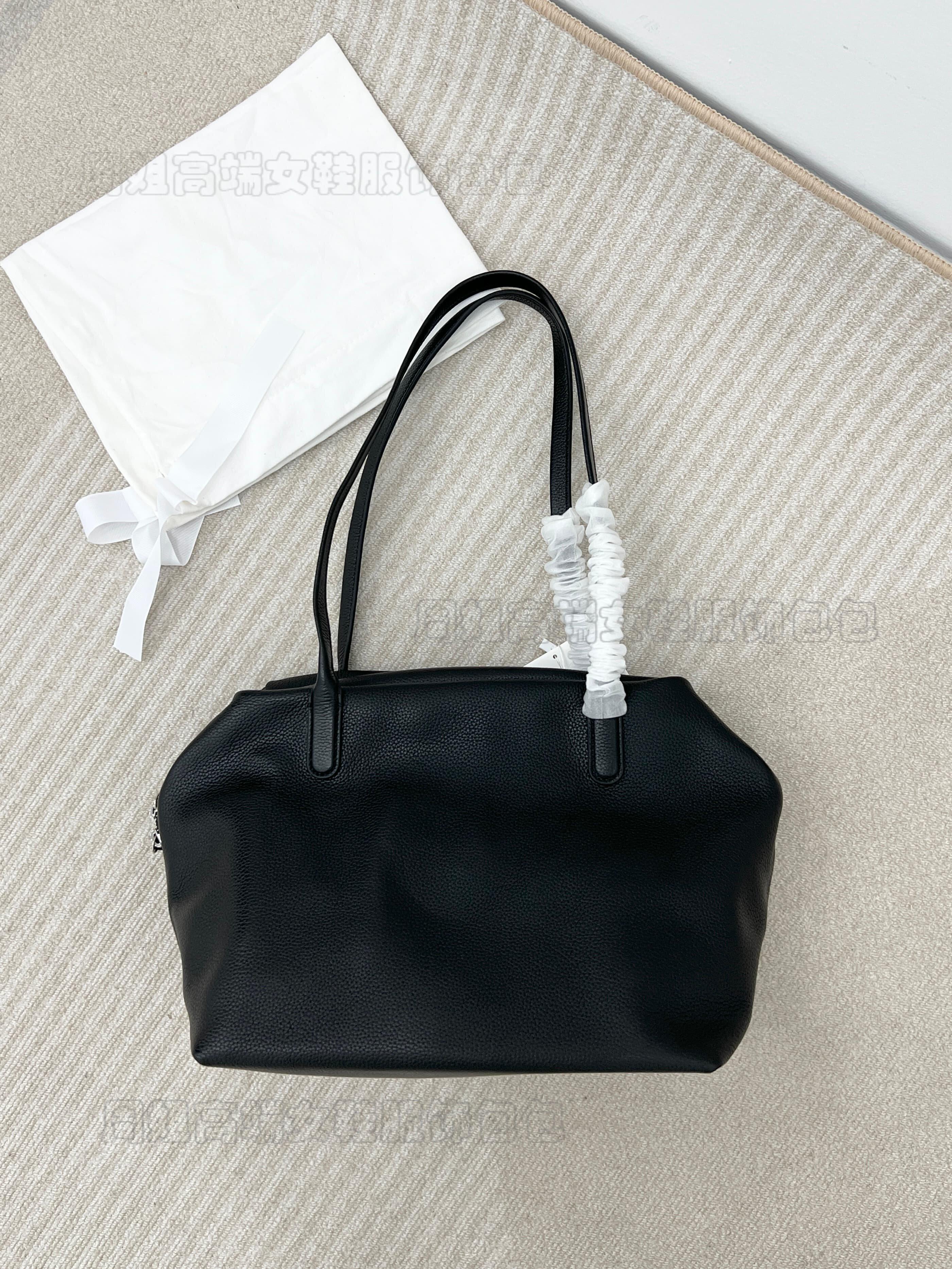 High-end Custom Row Henri Tas, TR Koeienhuid Commuter Tote Bag, Echt Leer Grote Capaciteit Schoudertas met Lange Riem zwart