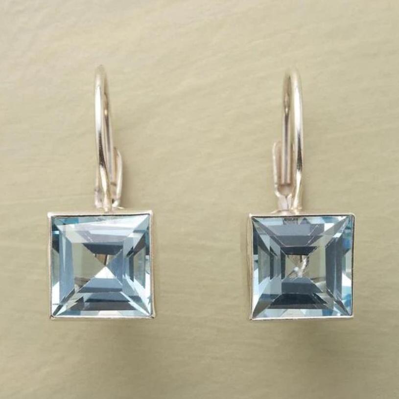 

Женские серьги в стиле ретро: Хиты продаж, креативный дизайн серебряный