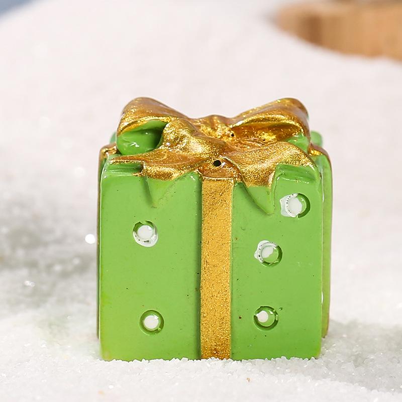 Creative Christmas Ornament Set: Pine Cone Snowman & Mini Christmas House Decorations
