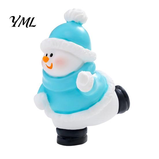 Winter Wonderland Diorama Pieces Mini Snowman Figurine, Christmas Skiing Dolls, Small Desktop Car Holiday Gift Items Dashboard Figurines, Micro