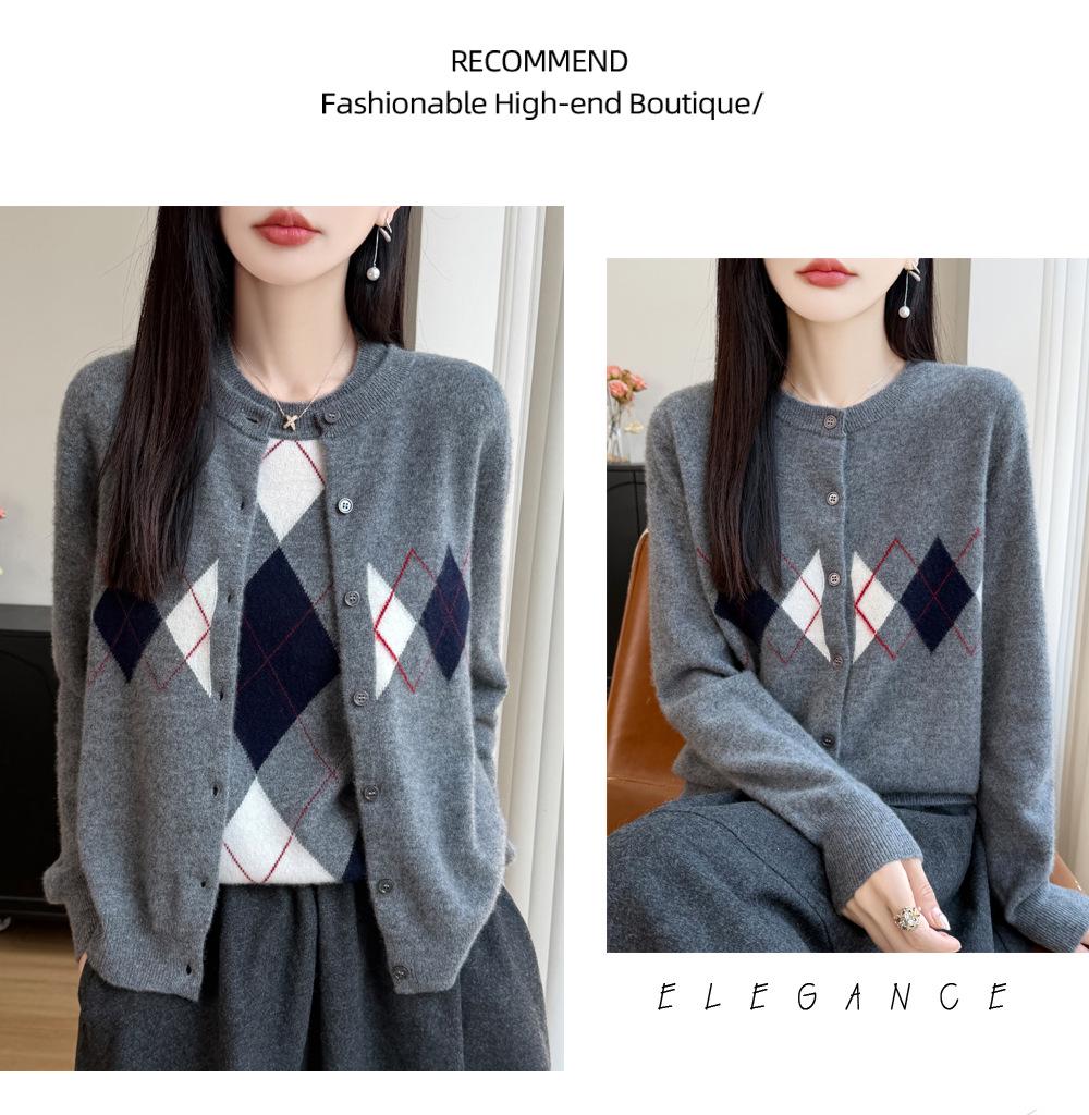 Women's Retro College Style Wool Round Neck Diamond Pattern Cardigan