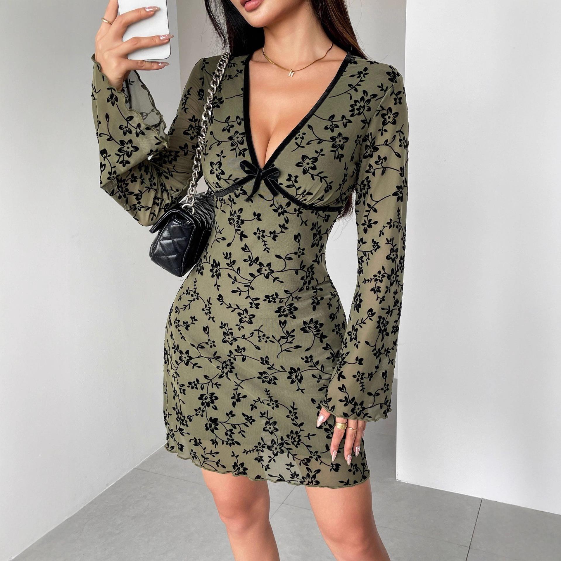 

Spring Bell Sleeve Double Layer Mesh Flocked Large V Neck Dress Women Mature Style French Retro Patchwork Slim Sexy Elegant Women Maxi Dress S оливковое зеленый