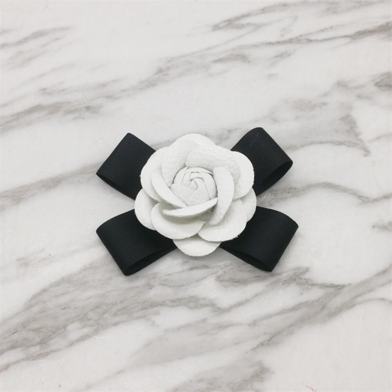 Broșă Floare Camelie din Material Textil Papion Ace pentru Guler Cămașă Stil Colegial pentru Dame Broșe Vintage pentru Nuntă și Petrecere pentru Femei