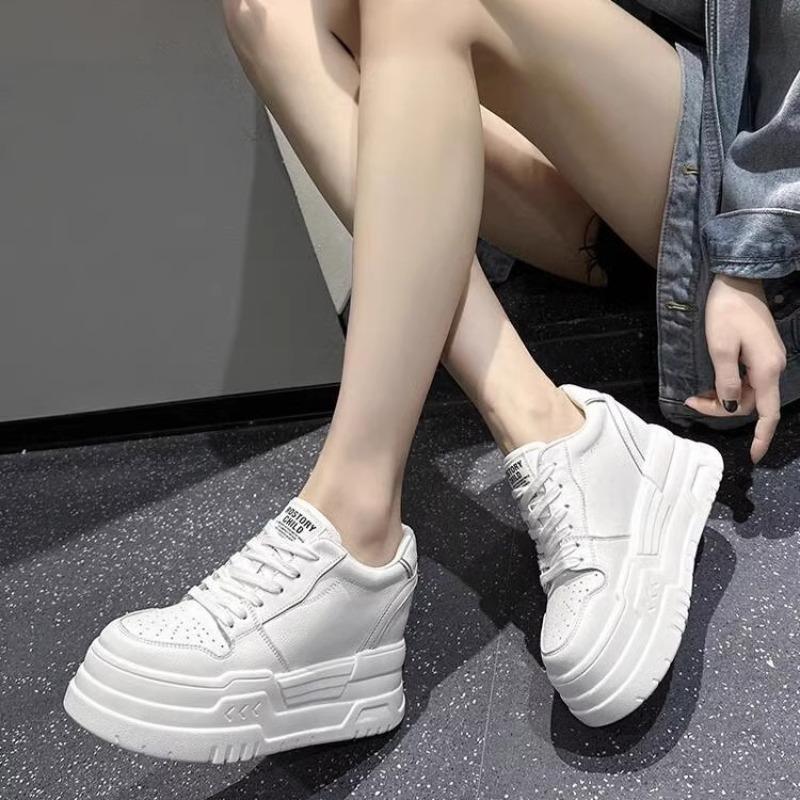 Versatile muffin platform white shoes women's spring new panda shoes inner heightening board shoes