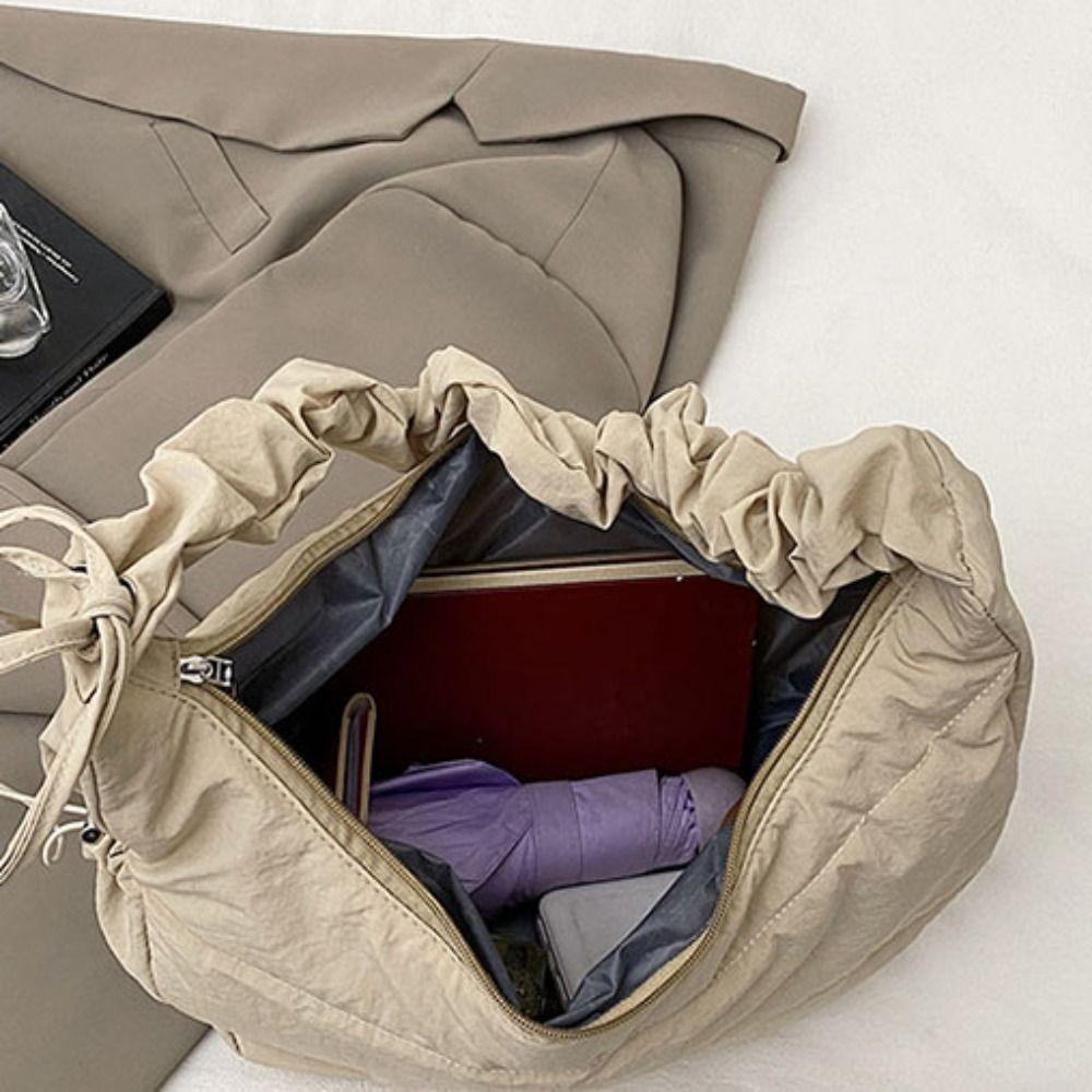 Nylon INS Shoulder Bag Korean Style Fashion Underarm Bag Simple Pleated Hand Bag  Travel