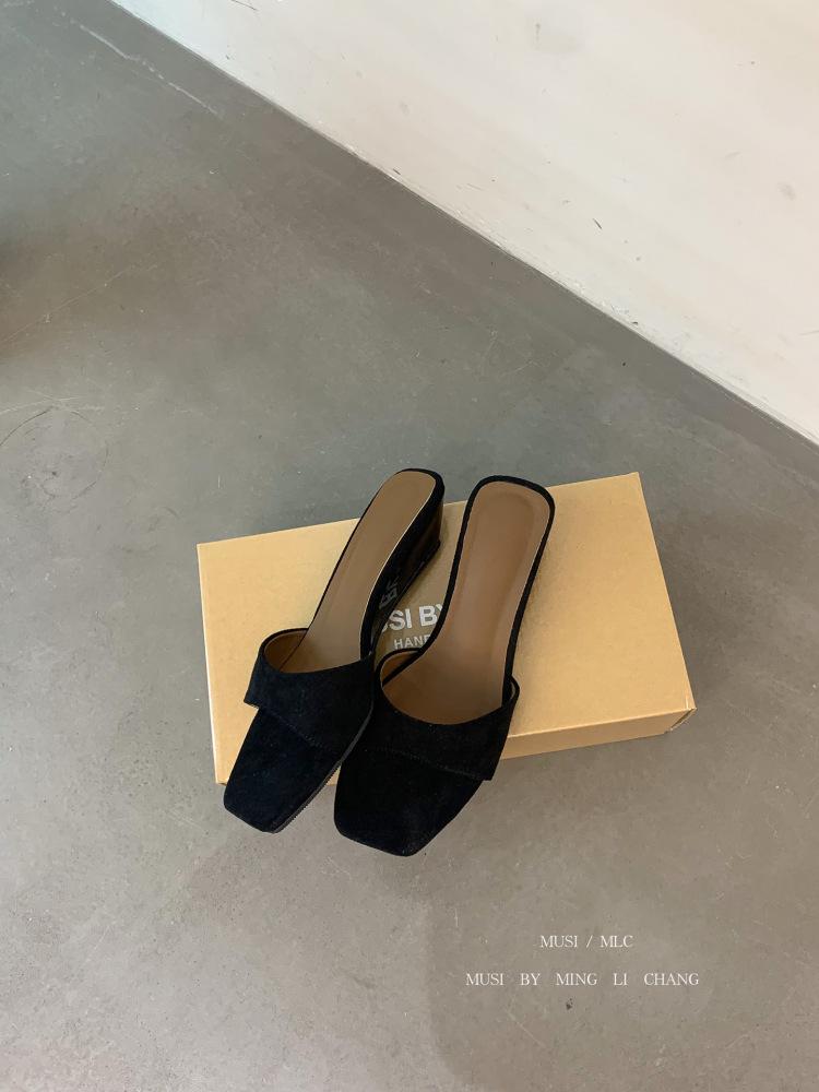 Summer new open-toed slope heel sandals square head light and ripe style versatile travel outdoor sandals