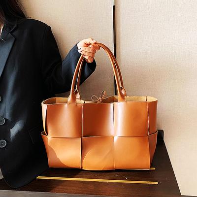 Large Capacity Soft PU Tote Bag for Women  Luxury Designer Bag Woven Design Shoulder Shopping Handbags Ladies Fashion Purse