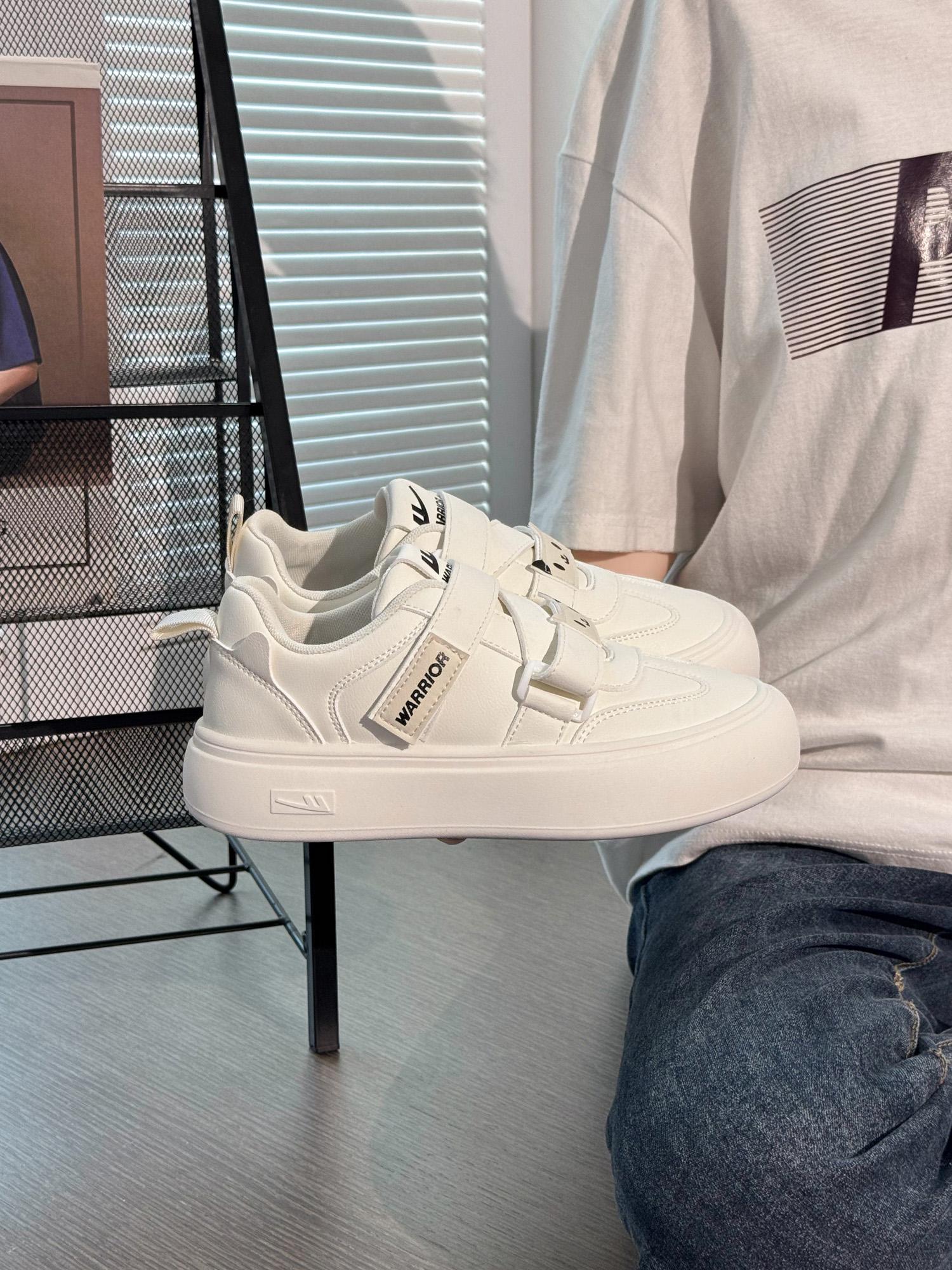 

Hui Li Women s 2025 White Canvas Kitten Shoes with Velcro, Thick Sole, Flat Design for Autumn 39