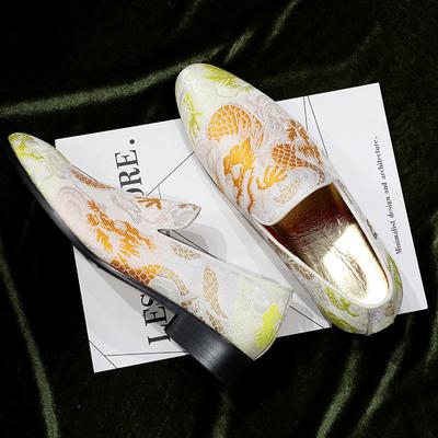 Mocassini Ricamati Uomo Nuovissimi 2024 Scarpe da Smoking Uomo Scarpe da Cerimonia e da Festa Uomo Punta Affusolata Slip On Scarpe Uomo Personalità