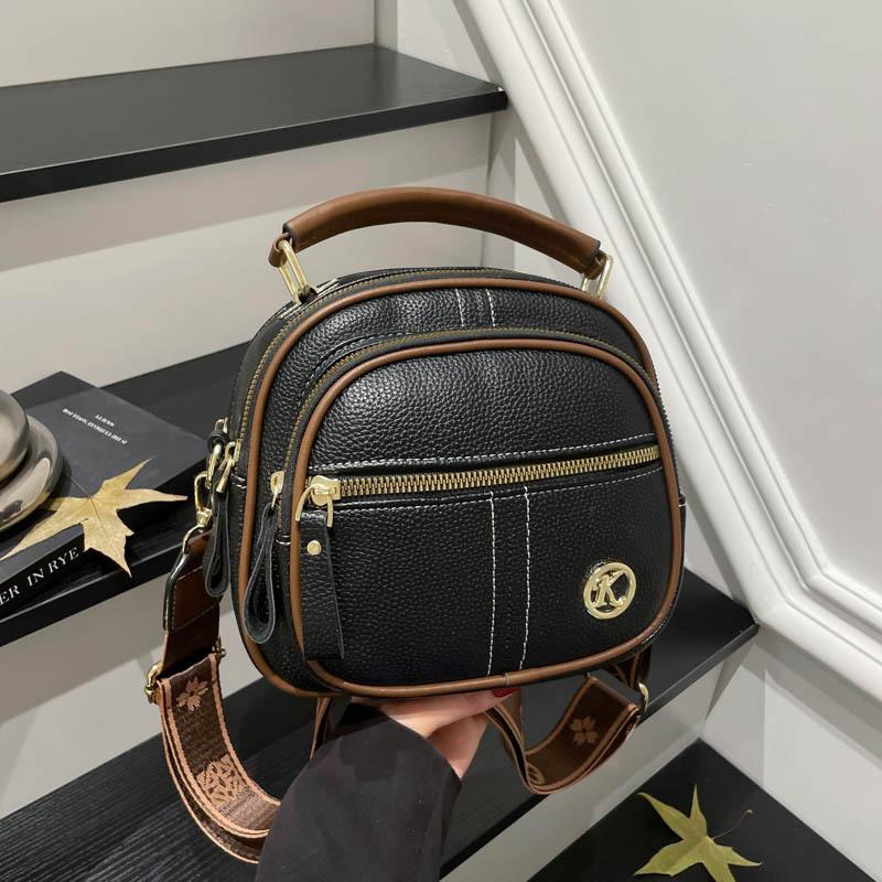 

Модная и повседневная женская сумка кроссбоди на одно плечо, маленькая квадратная сумка для женщин для ношения в руке чёрный