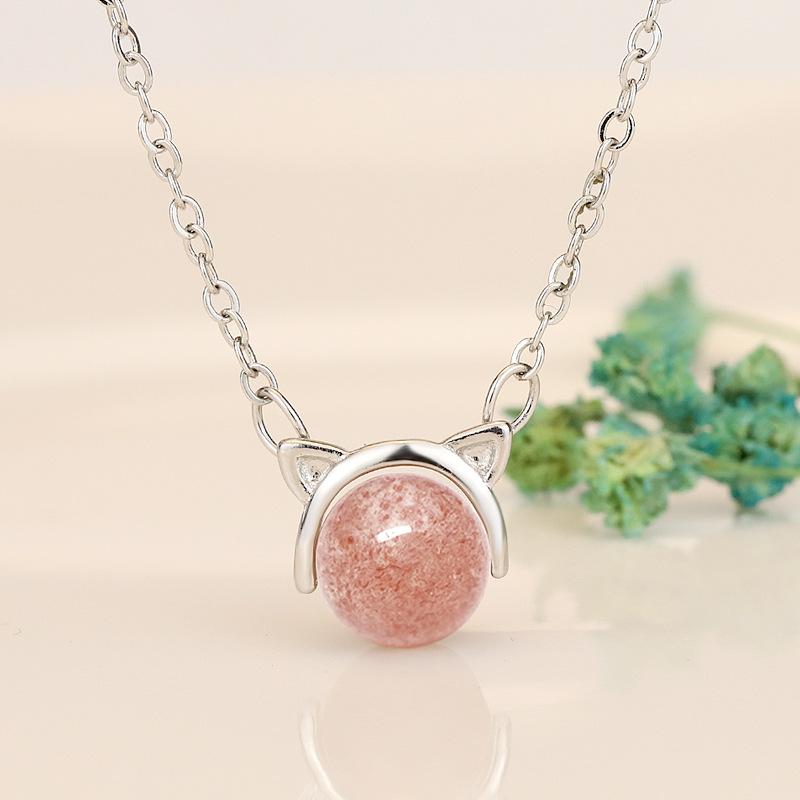 Cute Cat Clavicle Chain Simple Strawberry Crystal Necklace Female Fresh Accessories