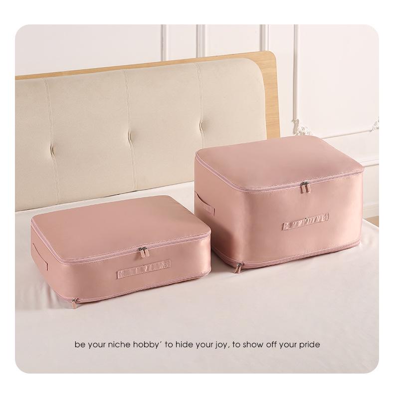 Large Capacity Compressible Storage Bag for Quilts and Jackets