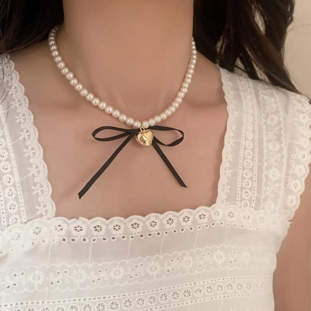 Women's Pearl Heart Pendant Ribbon Choker Necklace