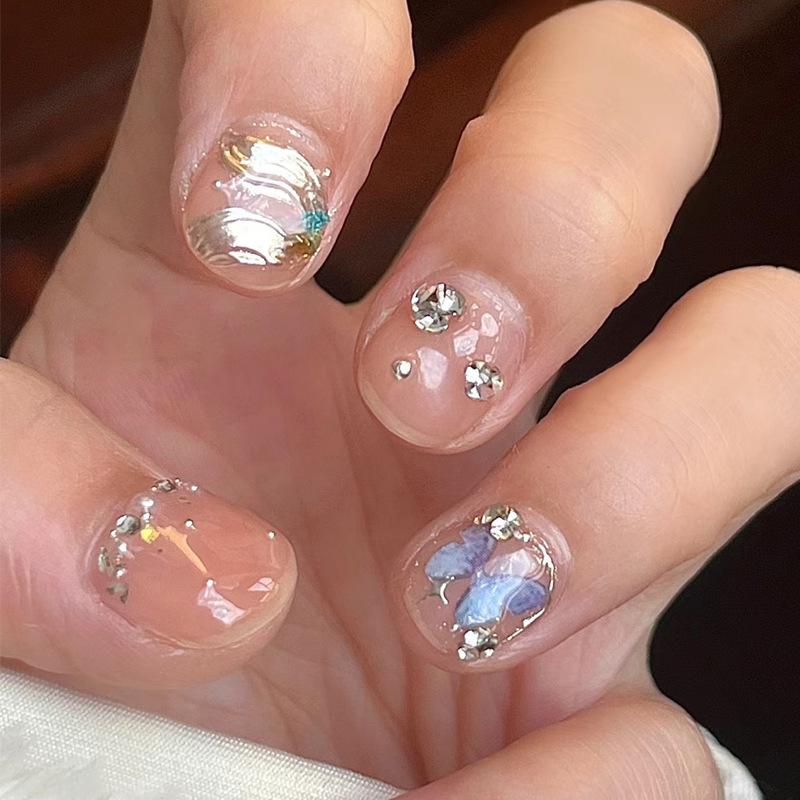 

Autumn/Winter Blue Butterfly Glitter Nude Short Press-On Nails with Crushed Diamond Art