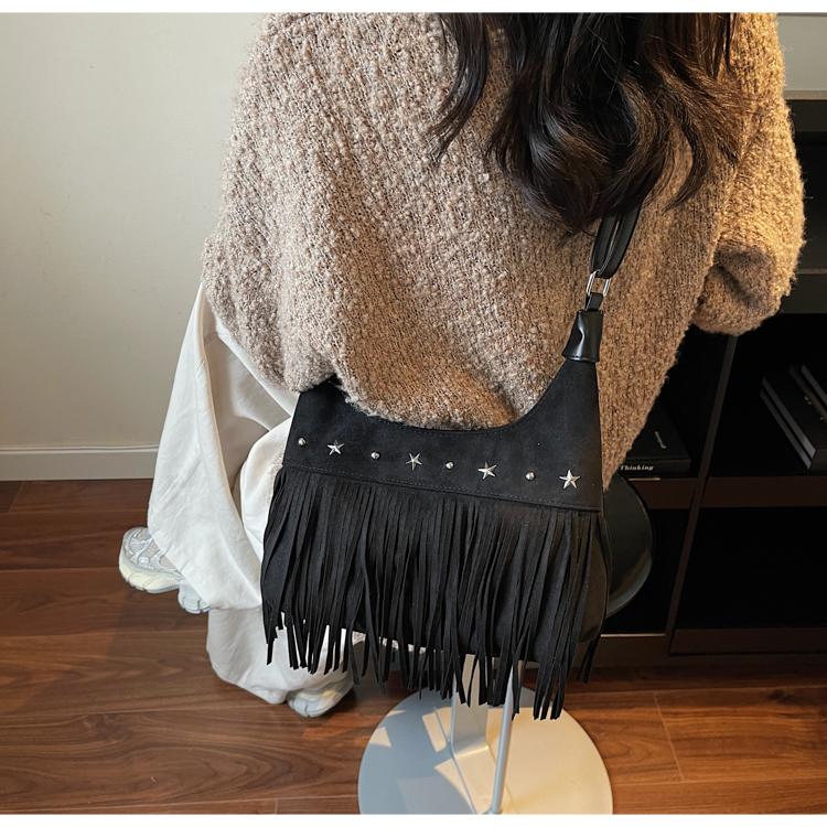 Retro Frosted Suede Tassel One Shoulder Bag Women Autumn Winter Vintage Rivet Zipper Large Capacity All-Match Crossbody Bags