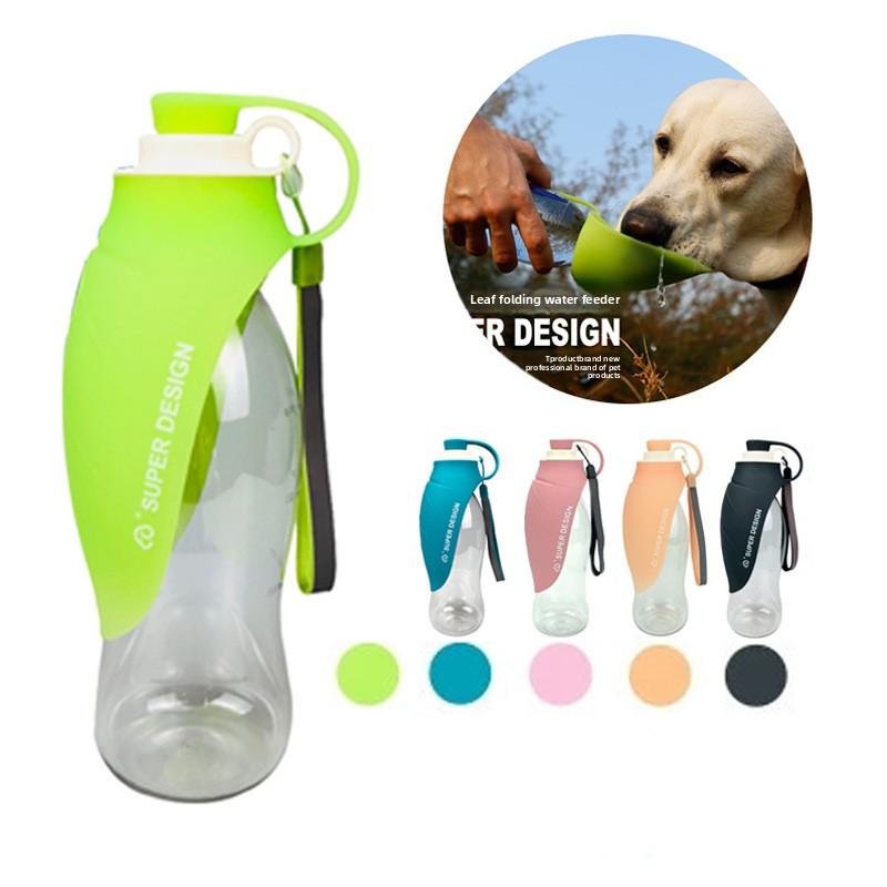 Eco-Friendly Durable Portable Pet Dog Drinking Cup Outdoor Water Feeder Bottle with Silicone & Plastic Construction