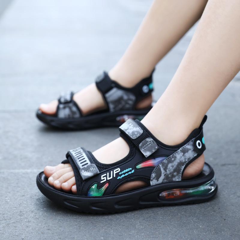 Childhood cool children soft tide beach shoes new bottom beach beach classmates boys sandals air cushion medium and large sports