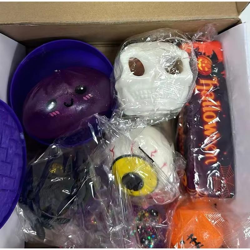 4/8Pcs Halloween Styles Squeeze Toy Slow Rising Stress Relief Sensory Fidget Decompression Toys Party Gifts