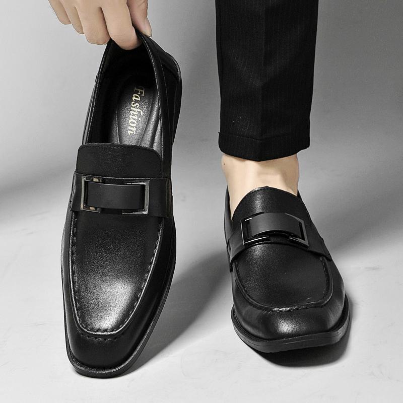 Fashion Classic Business Men's Leather Shoes Luxury Gentleman Style Dress up party Fashion outdoor street Black White loafers Slip on