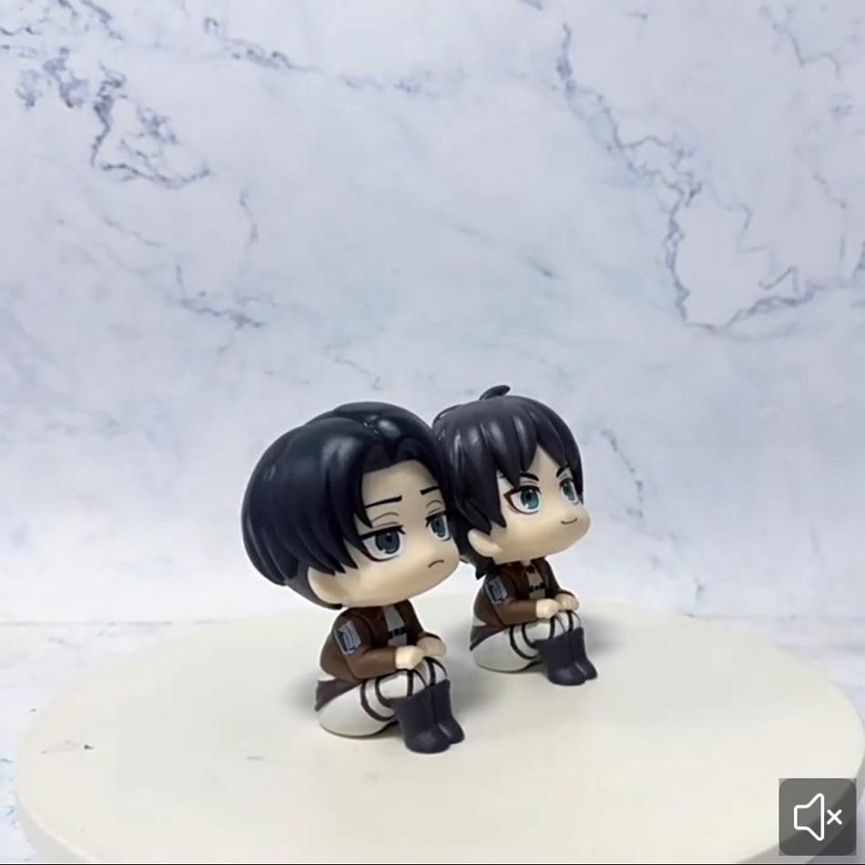 Figura Anime L'Attacco dei Giganti 10 cm Guarda in Alto Levi Ackerman / Eren Jaeger / Mikasa Carina Versione Q Statuetta in PVC Giocattolo da Collezione Modello