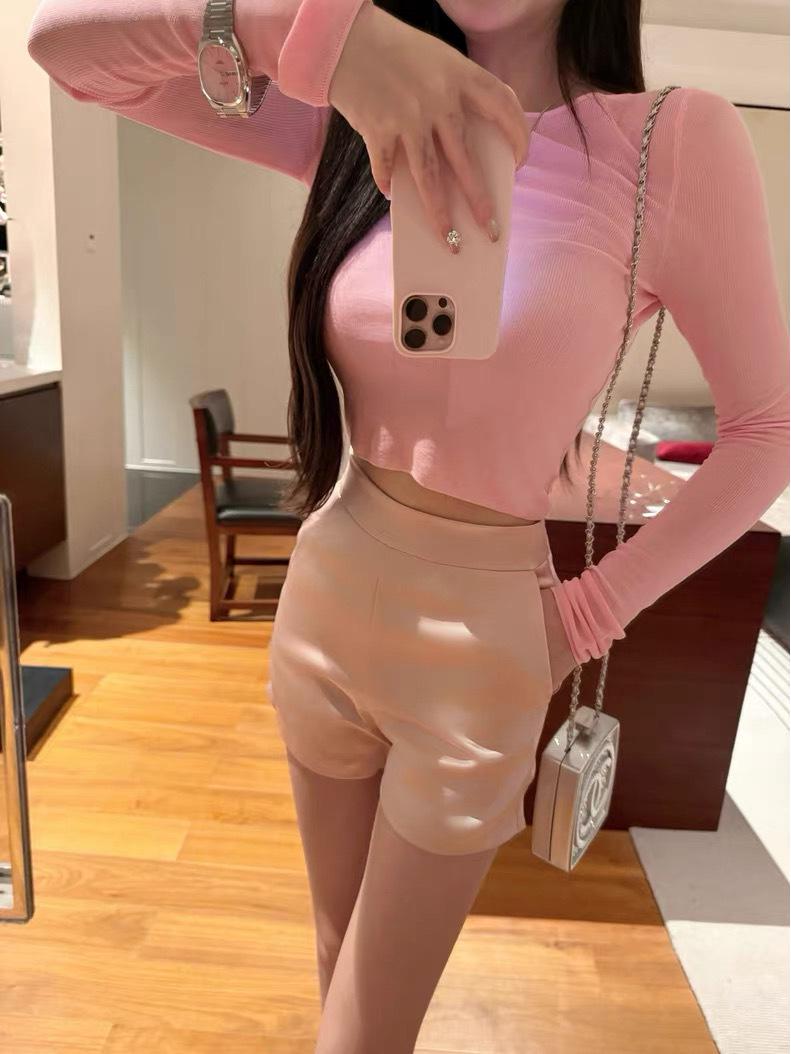 

Korean Style Pink & Black Slimming Slightly Sheer Long Sleeve Round Neck Knit T-shirt - 2025 Collection Small