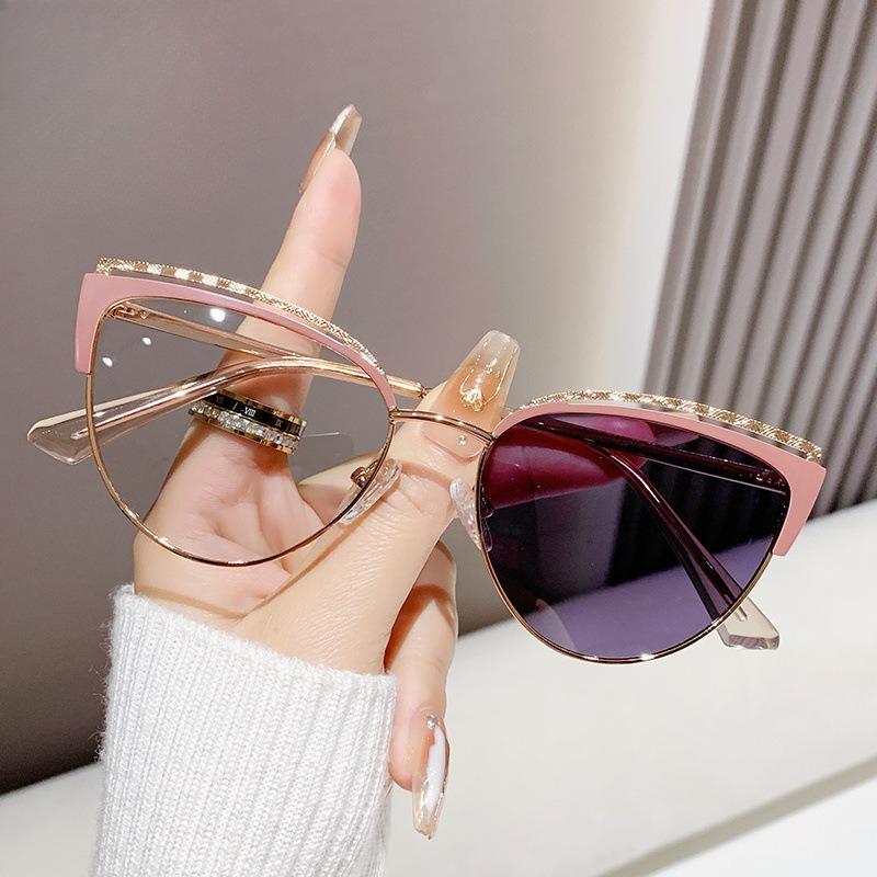 Photochromic Glasses Anti Blue Light Minimalist Style Flat Glasses Ultra Light Eyeglass Frame Metal Spring Eyeglass Legs