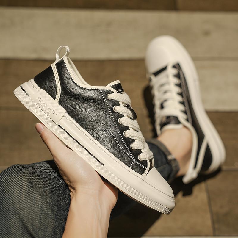 Fashion Men Casual Shoes Breathable Leather Non Slip Shoes Soft Soled Travel Sneakers White Leather Men Flats Business Shoes