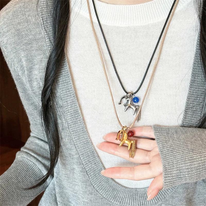New Arrive Pony Long Necklace Light Luxury Design Versatile Accessory for Women Gift For Birthday Choker Chain