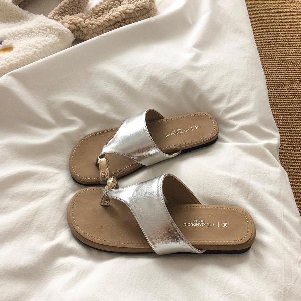 

Fashion Shoes Rubber Slippers Slides Slipers Women Fur Flip Flops Shale Female Beach Flat 2025 Hawaiian Sabot Retro Rubber Flip Flops Be 35