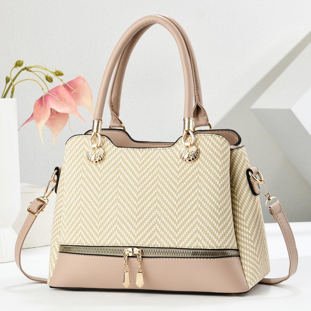 Classic Tote Bag For Women With Pu Material And Metal Accents For Daily Use