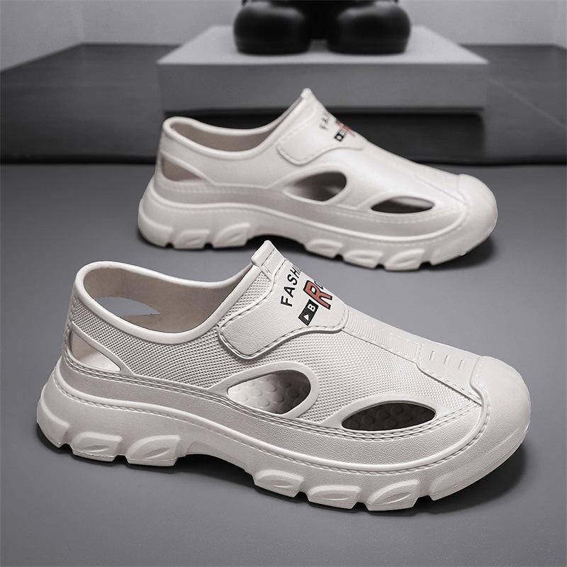 Summer new men's hole shoes breathable light hollowed out mountaineering wading thin sandals soft sole comfortable travel shoes