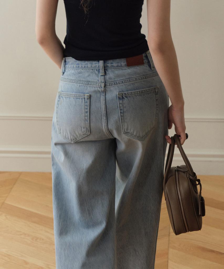 Poyueoaijeuonli Rion Side Panel Loose Denim (Light Blue)