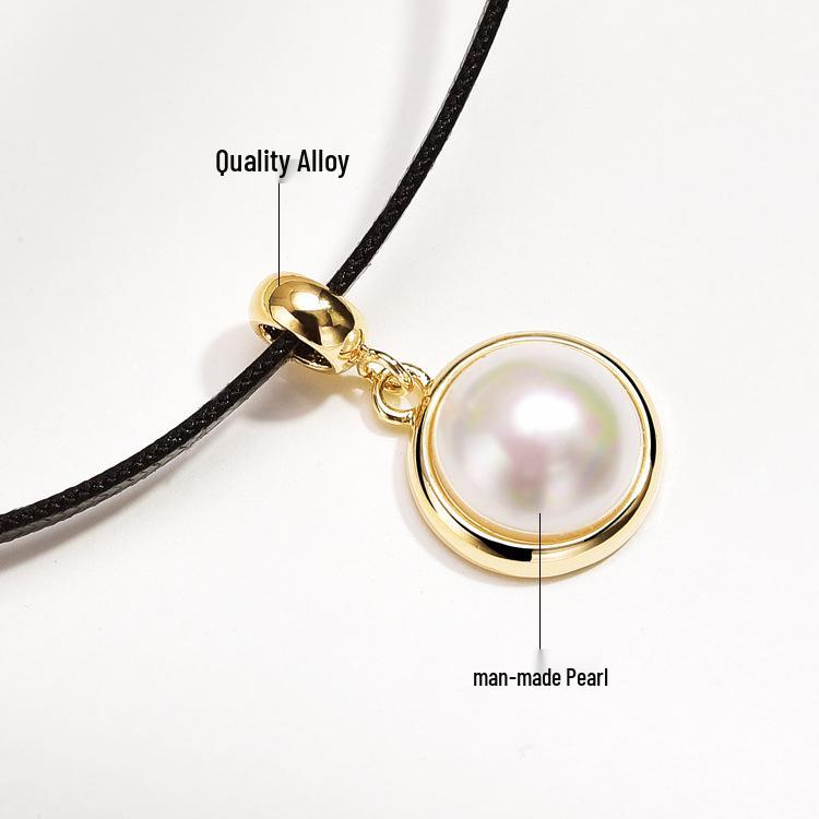 Elegant Black Choker with Artificial Pearl - Fashionable Women's Short Clavicle Necklace