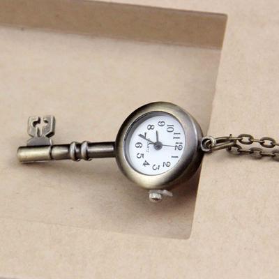 Fashion Classic Pocket Watch with Chain Necklace Vintage Quartz Pendant Watches Clock Chain Mens Women Christmas Gifts