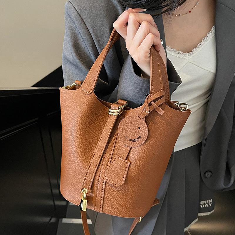 2025 Spring and Summer Hot Sale, High-end Portable Bucket Bag, Women's Casual Versatile Lychee Pattern Texture Messenger Child and Mother Bag