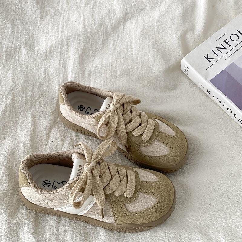 2025 spring and summer Hong Kong style platform German training shoes women's new retro versatile casual breadboard shoes chic white shoes