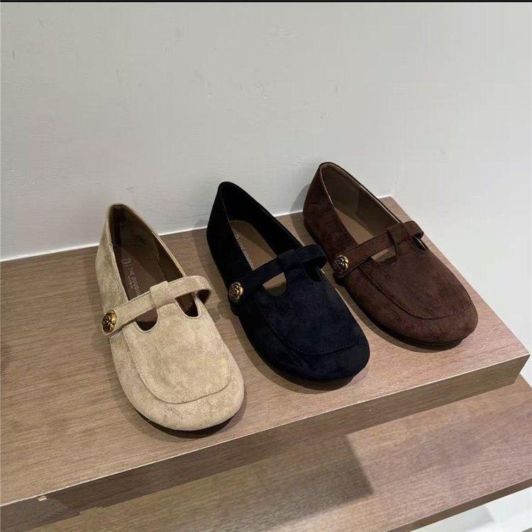 Versatile camellia Korean version flat bottom thin 2025 autumn T-character Mary Jane retro round head loafers women's single shoes women