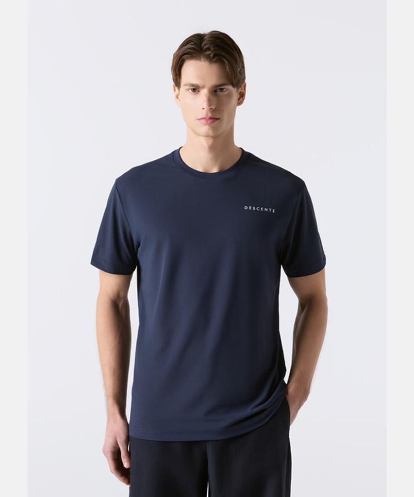 DESCENTE Label Lock Wording Graphic Short Sleeve T-Shirt Navy Sr223Uts47 (A Type)