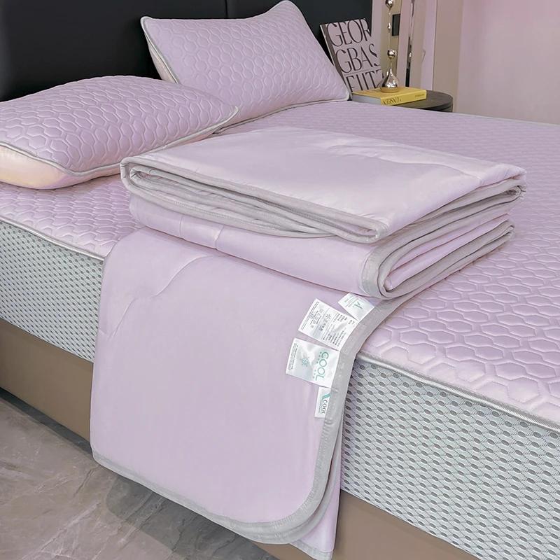 Double-sided Cool Feeling Summer Quilt Set Queen Smooth Ice Silk Cooling Blanket Summer Comforter Fitted Sheet and Pillowcase
