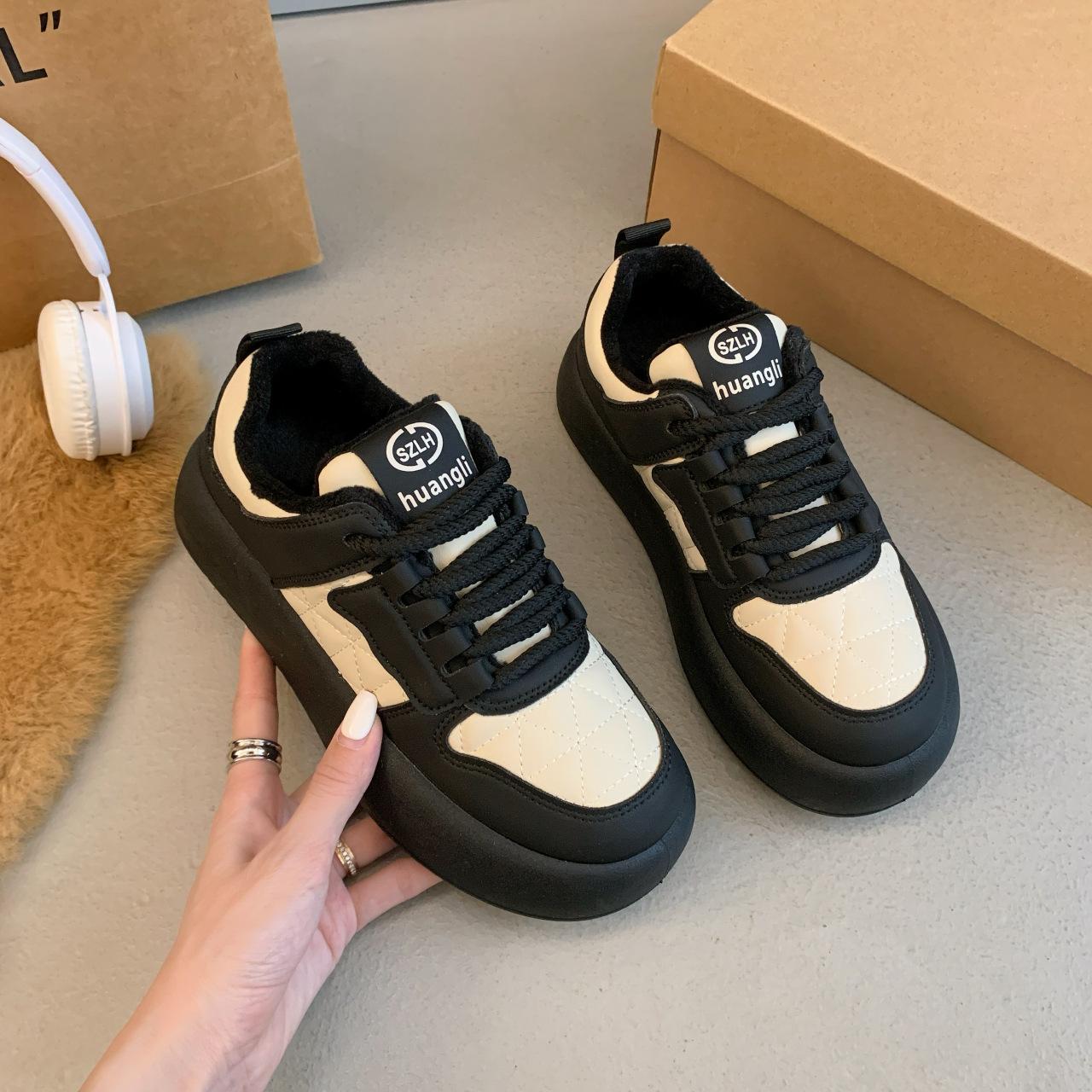 

Platform white shoes women s autumn new versatile breathable round head muffin and niche breadboard shoes women 35 чорний