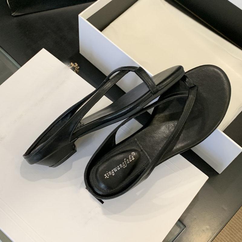 Fashion New Footwear Low Heel Slides Women Slippers Shoes Fashion Round Toe Ladies Heeled Slippers Female Sandals Shoes Flip Flops