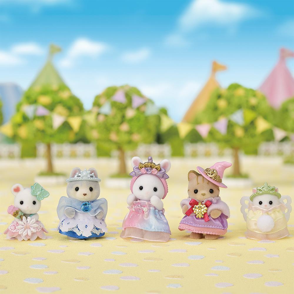 Sylvanian Families 5703 Baby Princess Dress-Up Set