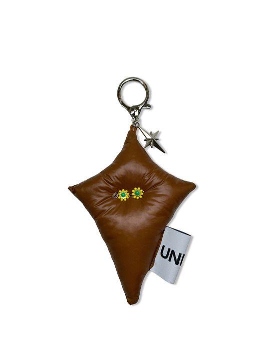 

UNDEI BYULNAMI BAG CHARM mocha mocha