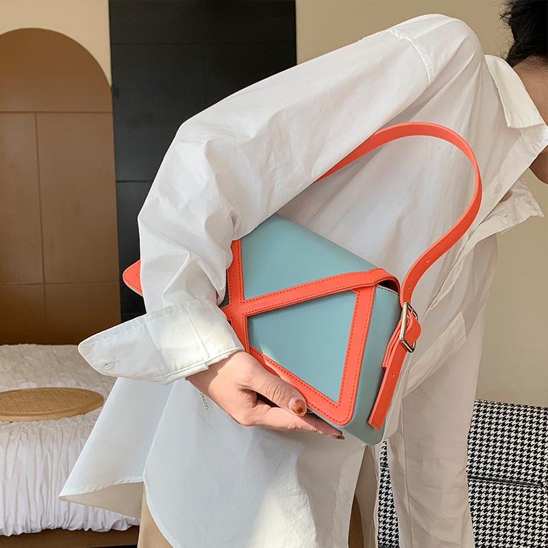 Ladies' Niche, High-quality, Independent Design, New Personalized Trapezoidal Style, Contrasting Color, Armpit Crossbody, Hand-held Commuting Bag