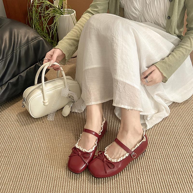 Round Head Retro Bow Flat-soled Small Leather Shoes Women's 2025 New Spring and Summer Skirt French Soft-soled Mary Jane Shoes