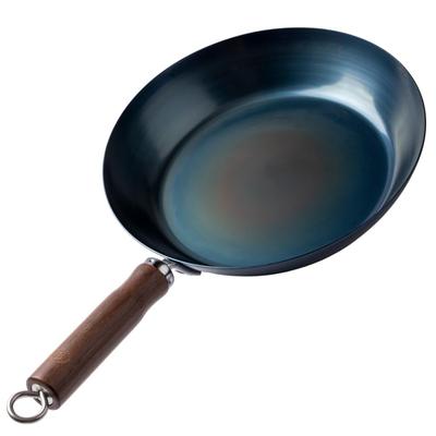 Cast Iron Frying Pan Endorsed by Top Ristorante La Barrique Tokyo Collaboration IH Compatible Lightweight No Seasoning Required Easy To Clean [A