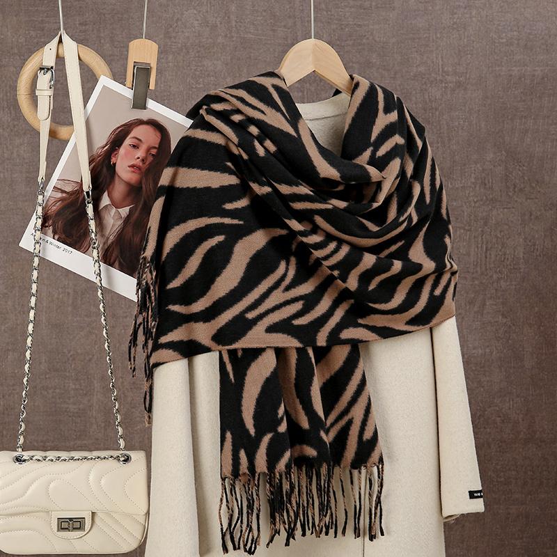 New Winter Plaid Cashmere Scarf Women Luxury Warm Shawls Poncho Tassel Thickened Men Unisex Neck Pashmina Scarf Rainbow Echarpe